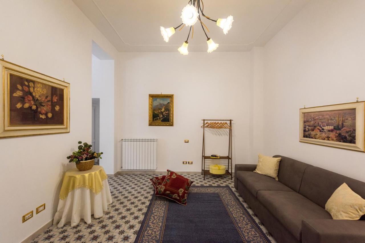 Le Bijou Luxury Apartment Salerno Esterno foto