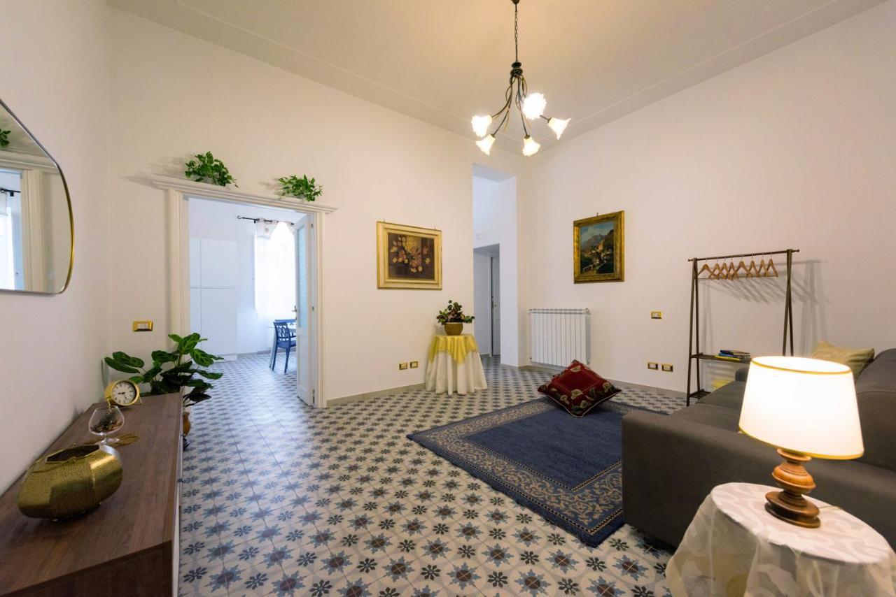 Le Bijou Luxury Apartment Salerno Esterno foto